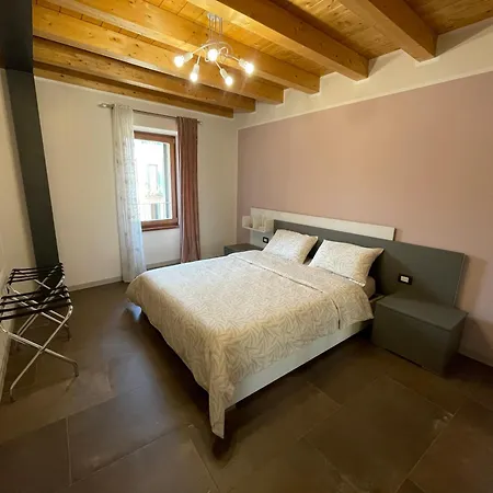 Dimora Rosso San Zeno - Wifi Veloce E Adatto Per Famiglie Apartment