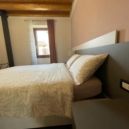 Apartment Dimora Rosso San Zeno - Wifi Veloce E Adatto Per Famiglie *