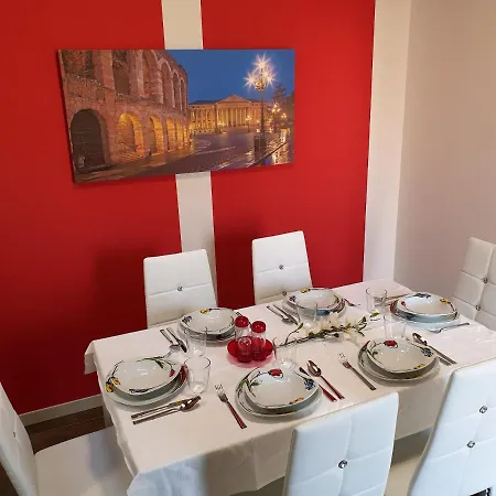Dimora Rosso San Zeno - Wifi Veloce E Adatto Per Famiglie Apartment Verona