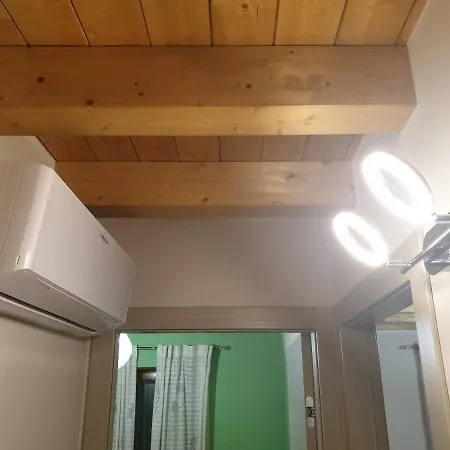 Apartment Dimora Rosso San Zeno - Wifi Veloce E Adatto Per Famiglie *