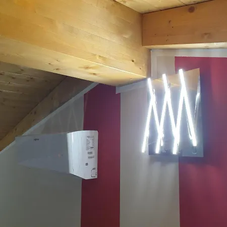 Dimora Rosso San Zeno - Wifi Veloce E Adatto Per Famiglie * Verona
